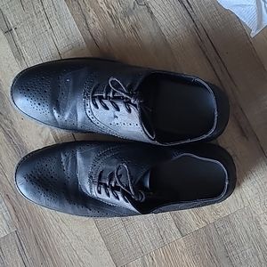 Kids cole haan 6.5 shoes